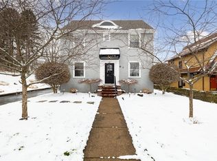 96 Highwood Rd, Rochester, NY 14609