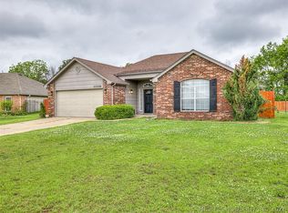11226 S 274th East Ave, Coweta, OK 74429