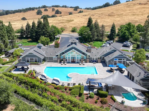 Vineyards at Valley View