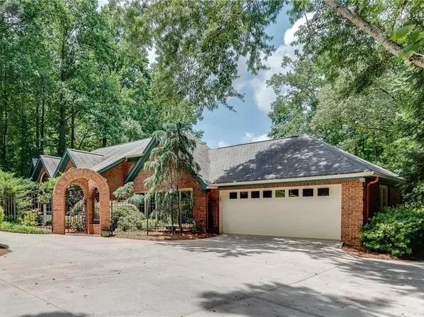 2341 Habersham Dr SW, Marietta, GA 30064