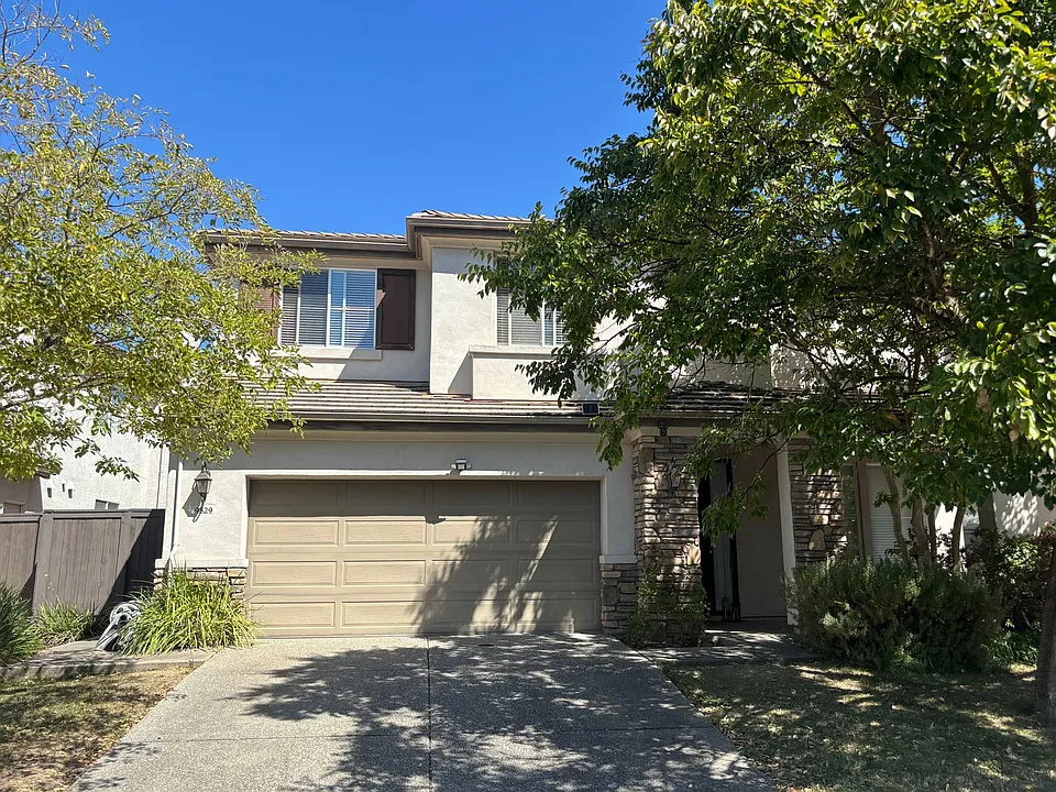 9829 Waterfowl Dr