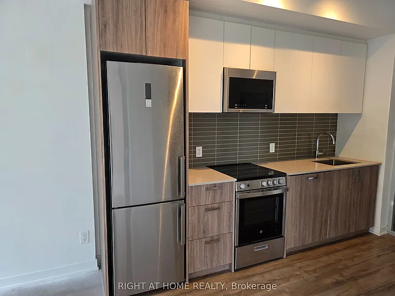 1787 Saint Clair Ave W #319 — Photo 2
