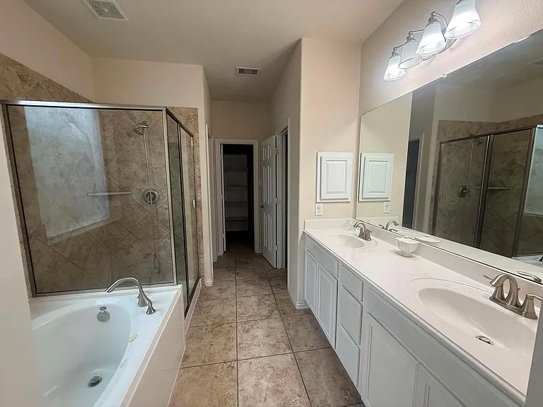19806 Amber Village Ln — Photo 37