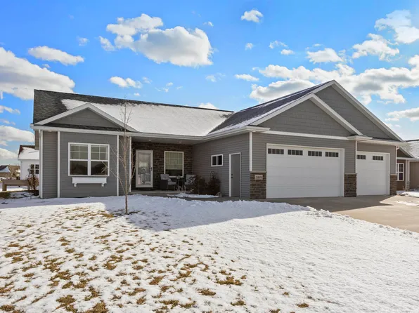 2819 W Hidden Pine Dr, Appleton, WI 54913