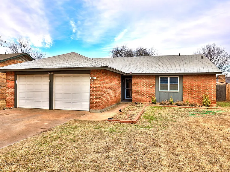 1734 Bob White Ct — Photo 1