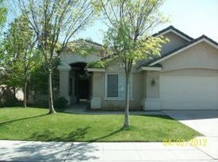 4551 W Roberts Ave, Fresno, CA 93722