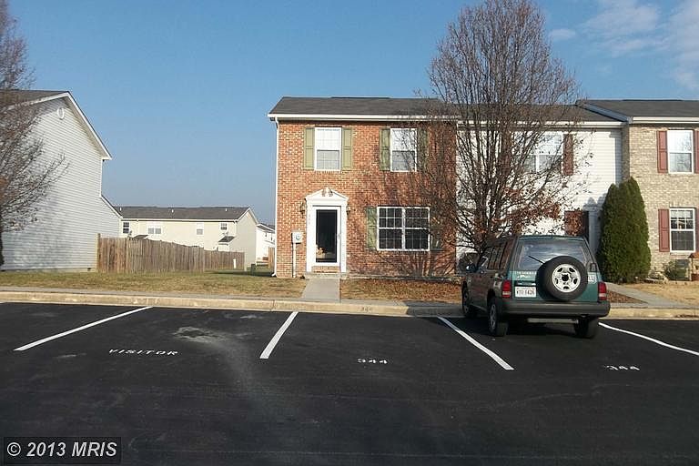 2nd image of 344 Surrey Club Ln
