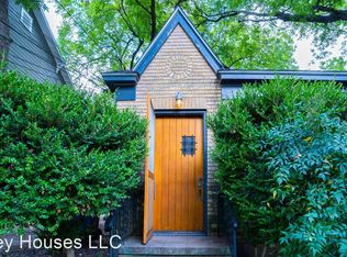 807 E 30th St #B, Austin, TX 78705