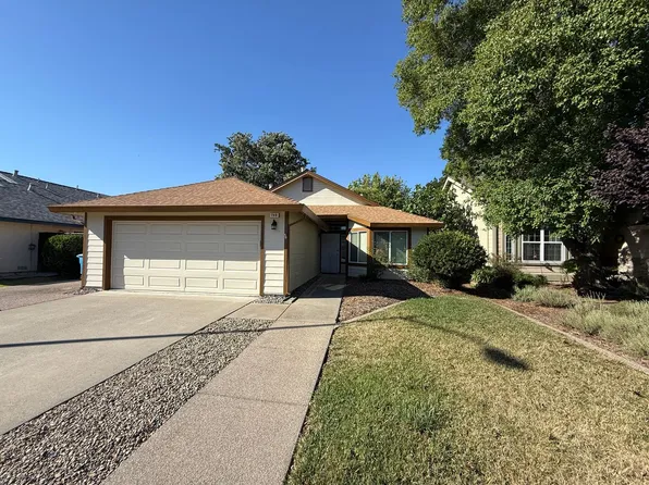 749 Oak Brook Dr, Vacaville, CA 95687