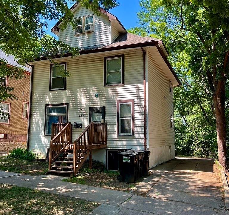2nd image of 624 W 15th St