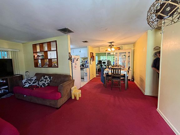 3rd image of 7901 HOLOPAW Avenue