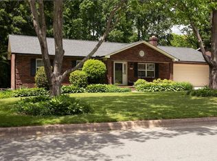 2417 Waynick St, High Point, NC 27265