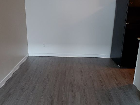 3rd image of 16425 109th St NW #119