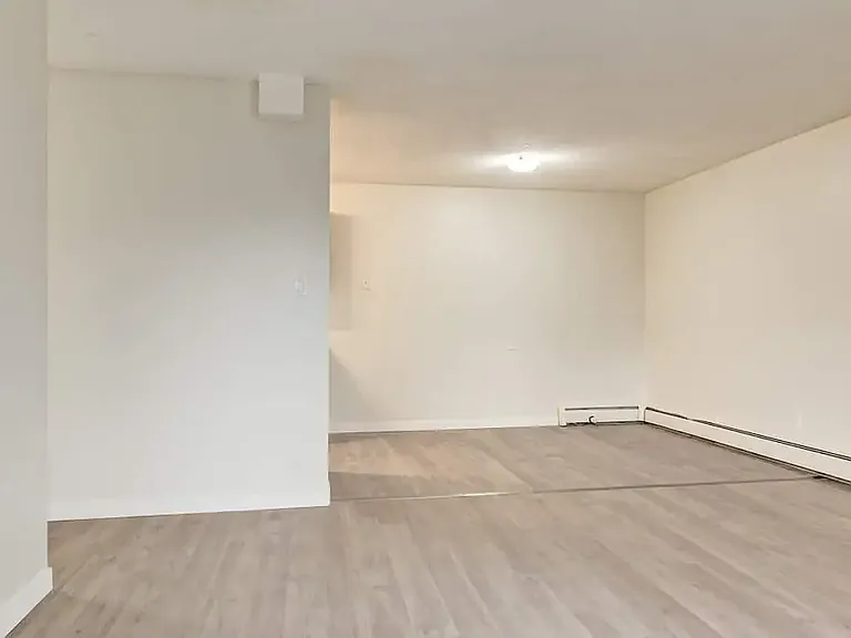 4503 45th Ave #202 — Photo 12