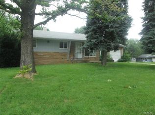 10731 Glen Garry Rd, Saint Louis, MO 63137