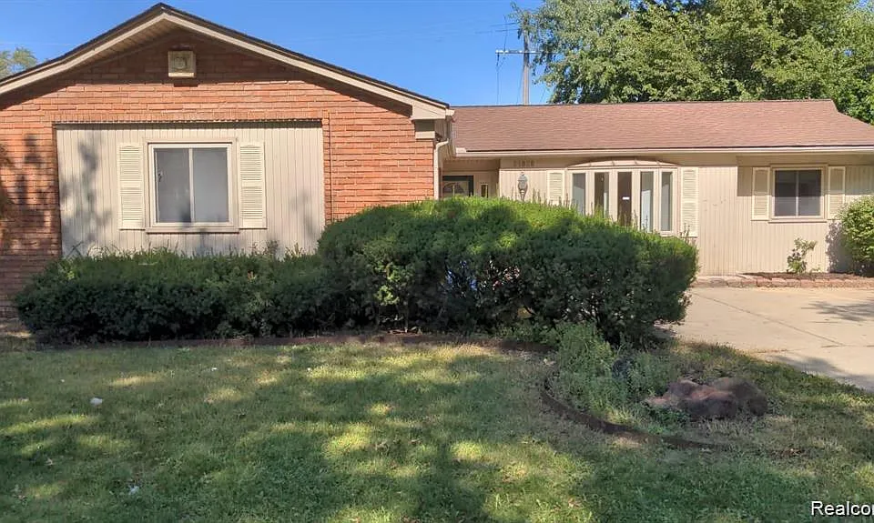 25828 Cherry Hill Rd