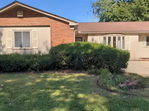 25828 Cherry Hill Rd, Dearborn Heights, MI 48127