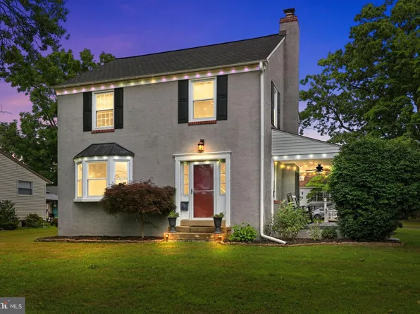 200 W Moreland Ave, Hatboro, PA 19040