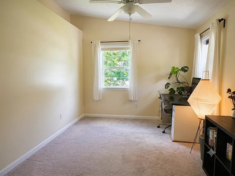 105 Briarwood Dr — Photo 9