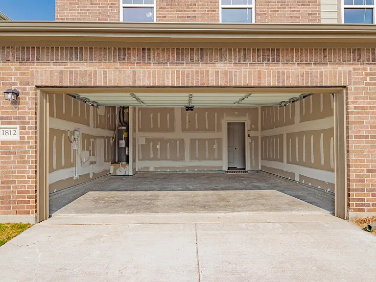1812 Washington St — Photo 22