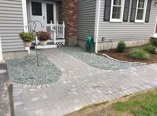 12 Riverside Dr, Mansfield, MA 02048