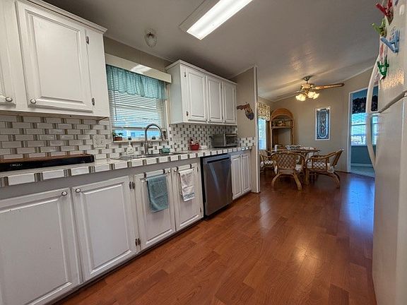 3rd image of 121 Arianna Way #101