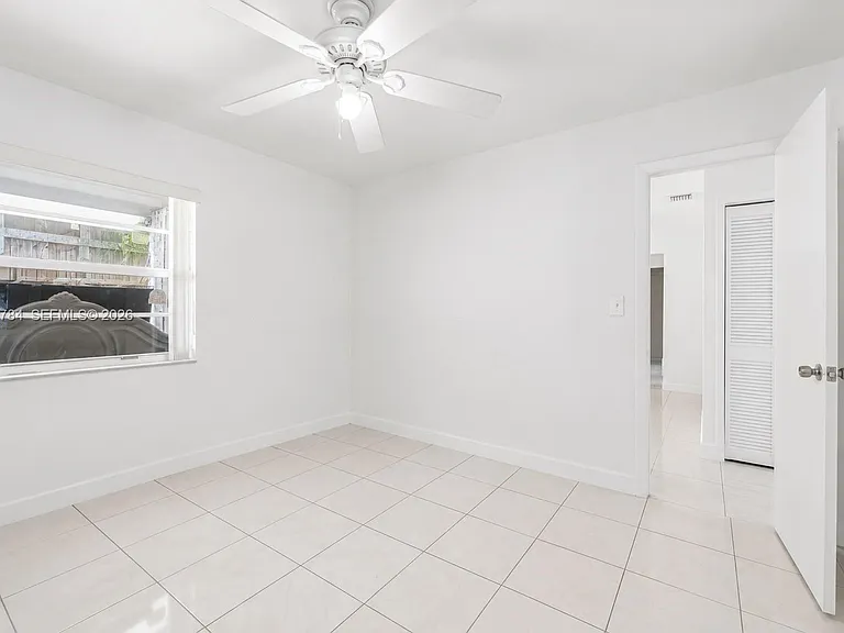 3231 SW 25th St #2 — Photo 24