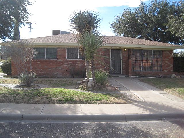 1st image of 1220 E 51st St