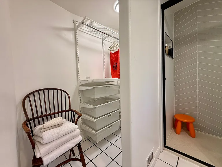 4415 Voltaire St — Photo 19