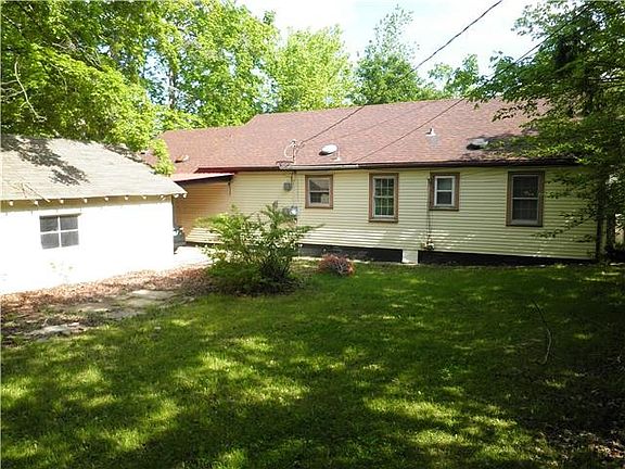 2nd image of 1254 Daniel St