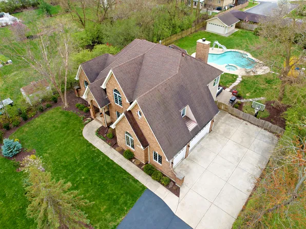 4340 Roslyn Rd, Downers Grove, IL 60515