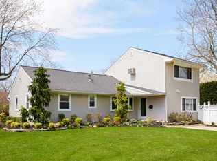 66 Hungry Harbor Rd, Valley Stream, NY 11581