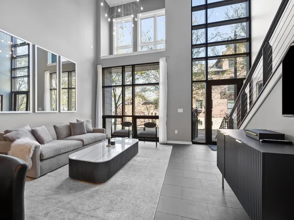 61 N 5th St #Townhouse 17, Columbus, OH 43215