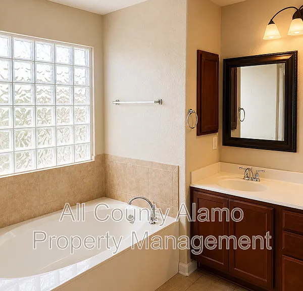 5565 Saffron Way — Photo 29
