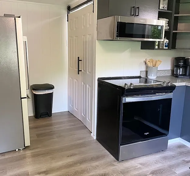 1700 Darst Creek Ln — Photo 11