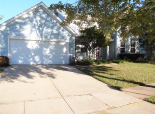 12848 Meadowdale Dr, Saint Louis, MO
