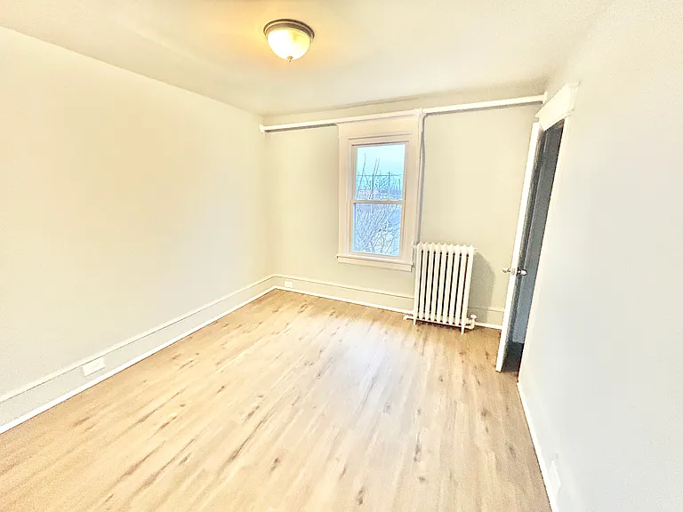 1830 E Riverside Dr #2 — Photo 7