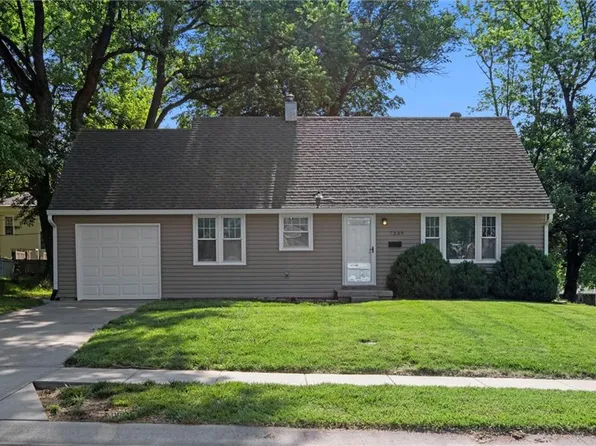 7339 Glenwood Ln, Overland Park, KS 66204