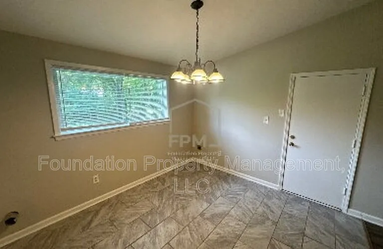 2237 Gayle Ave — Photo 6