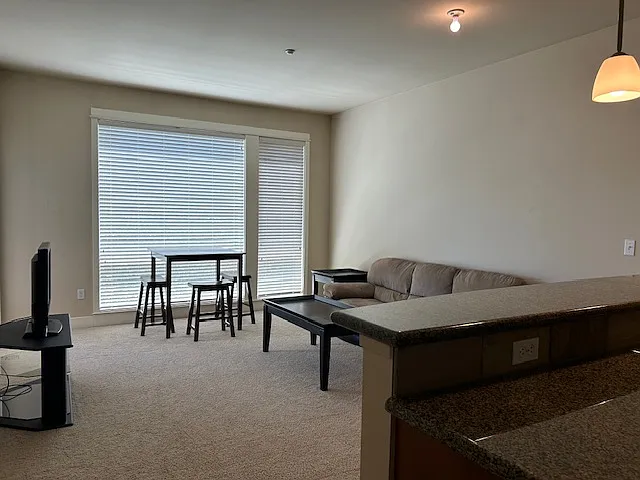 400 Washington Ave #210 — Photo 5