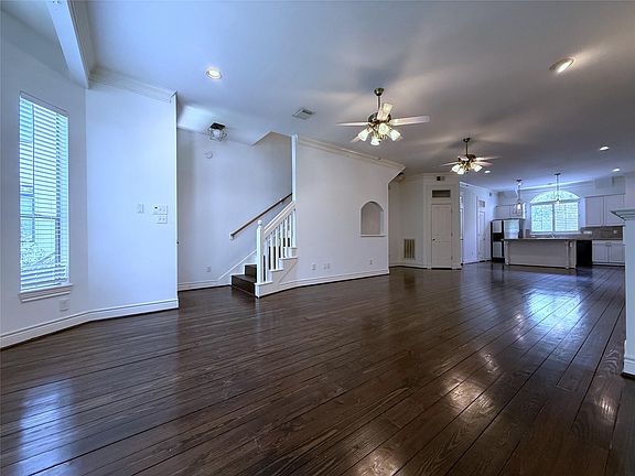 5th image of 118 Detering St