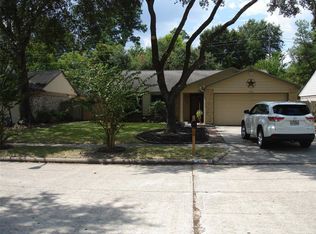 18611 Hiddenbay Way, Spring, TX 77379