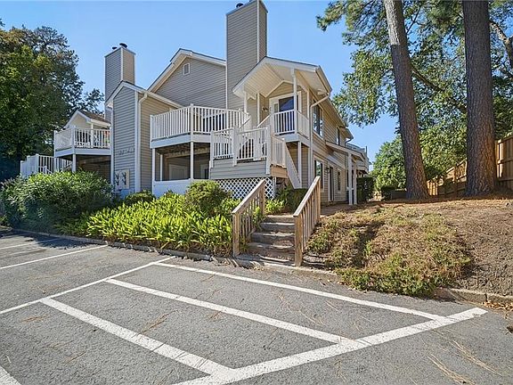 2nd image of 2502 Cove Point Pl