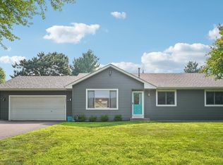 26251 Glen Oak Dr, Wyoming, MN 55092