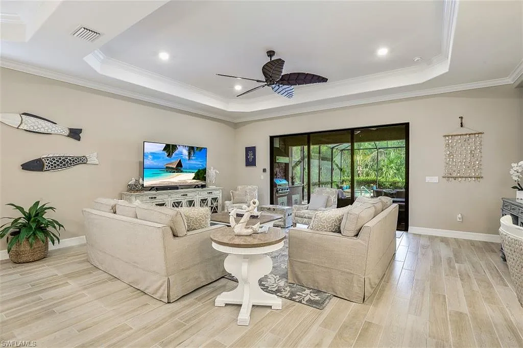 4 bed, 3.0 bath, 2247 sqft, $5,000 — Photo 3