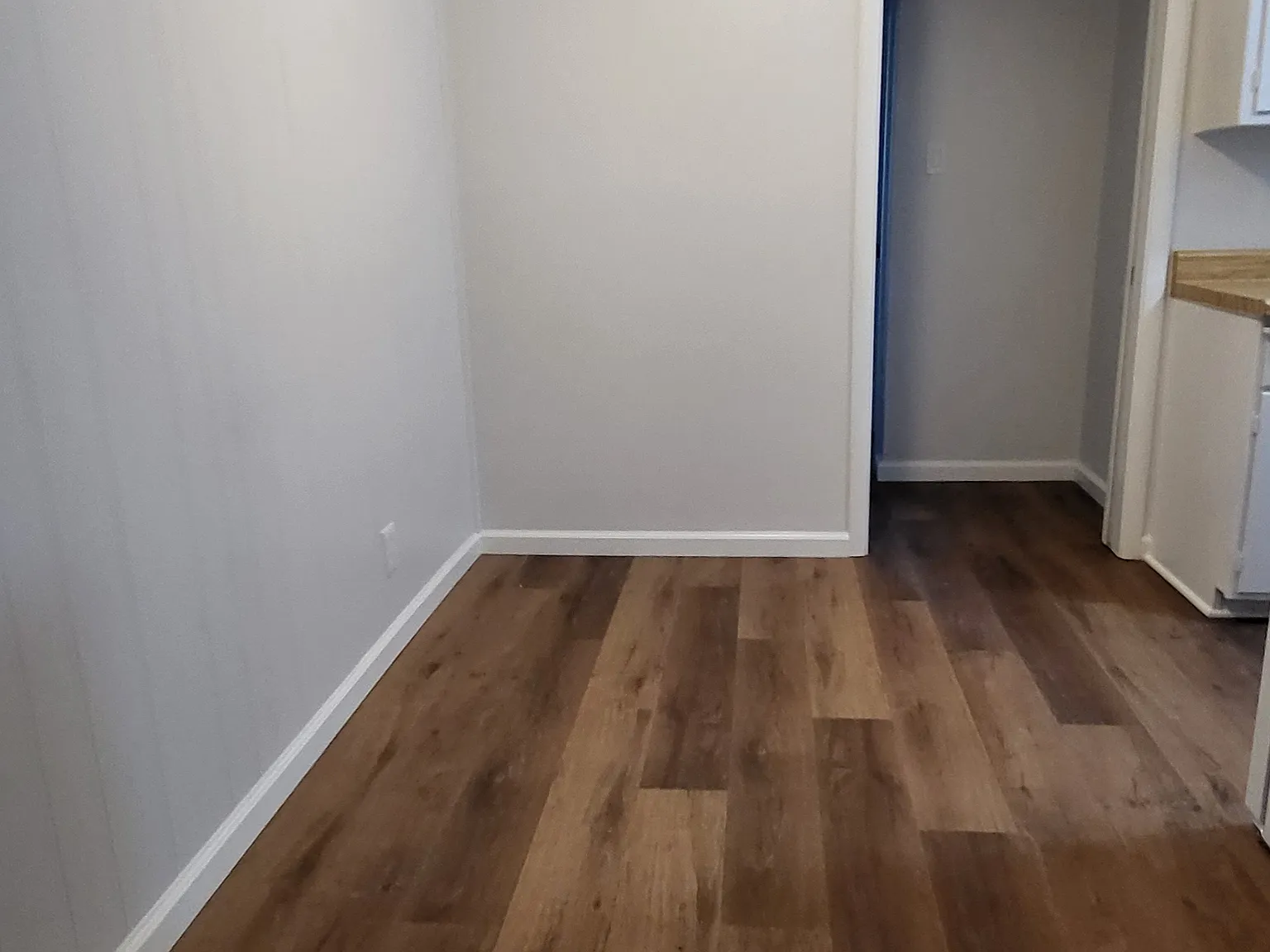 848 9th Ave — Photo 3