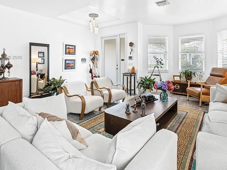 135 Catania Way — Photo 33