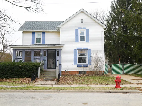 302 S East St, Earlville, IL 60518