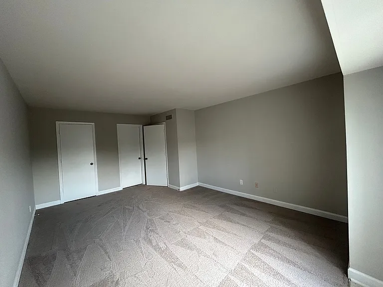 Candlelite Apartments — Photo 92