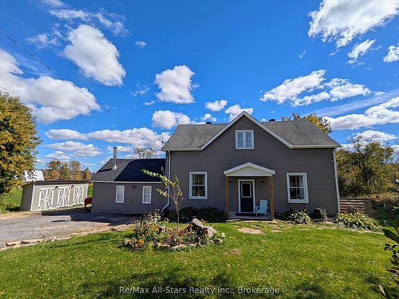 3rd image of 857 Perth Rd